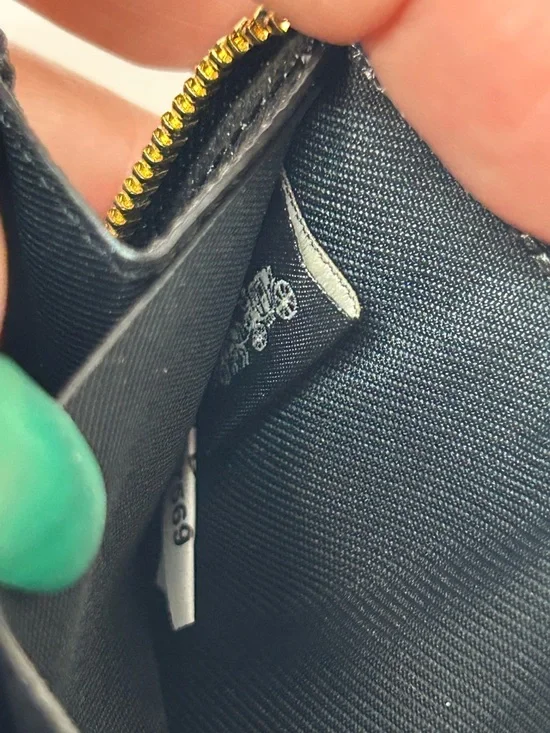 COACH Leather Zip Card Wallet 🖤 - Picture 6 of 14